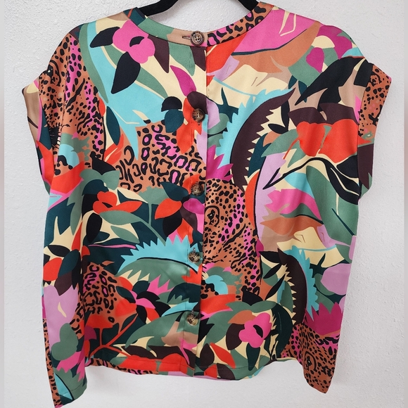 CROSBY by Mollie Burch Leopard Jungle Print Multicolor Abstract Top & Pants Set - Picture 8 of 9